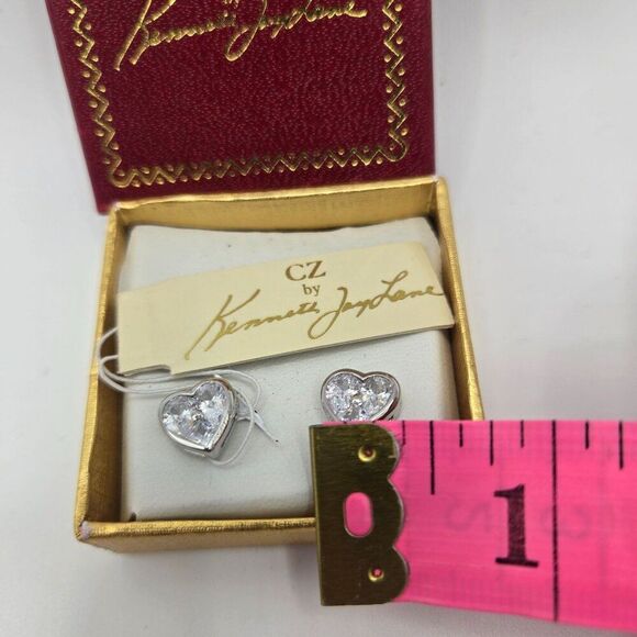 Vintage CZ by Kenneth Jay Lane Heart Stone Stud Earrings Silver Tone NEW - Picture 3 of 3